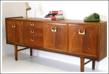 retroandvintagefurniture.com